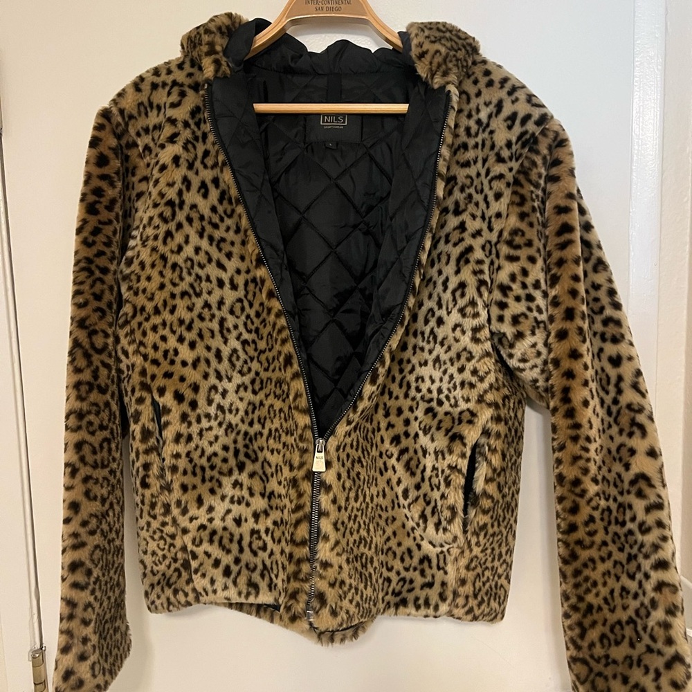 NILS Super Soft Leopard Print Jacket Sz L